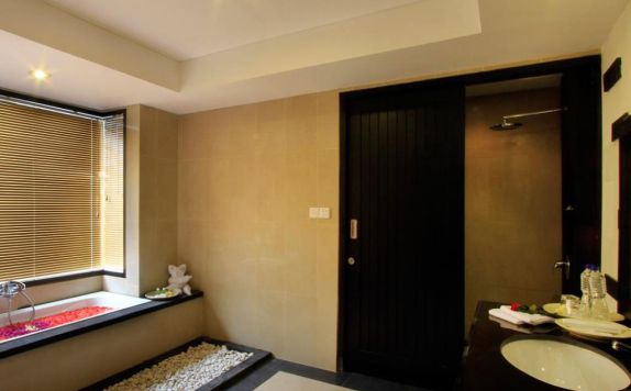 Bathroom di Pande Villas Spa and Restaurant