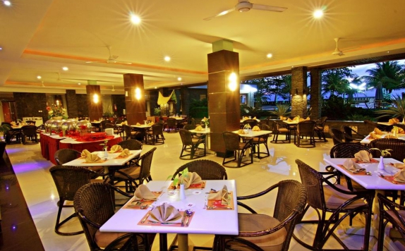 Restaurant di Pangeran Beach