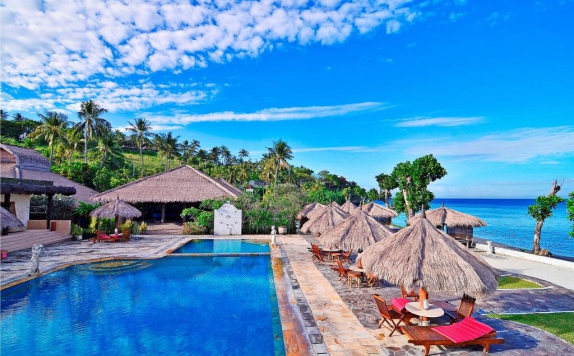 Swimming Pool di Pasific Beach Cottages