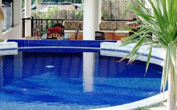 Swimming Pool di Pecatu Guest House