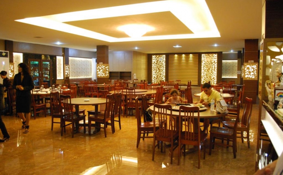 Restaurant di Pelangi Hotel & Resort