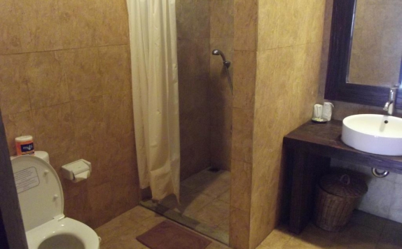Bathroom di Peneeda View Beach Hotel
