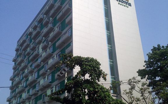 Eksterior di Pesonna Hotel Makassar