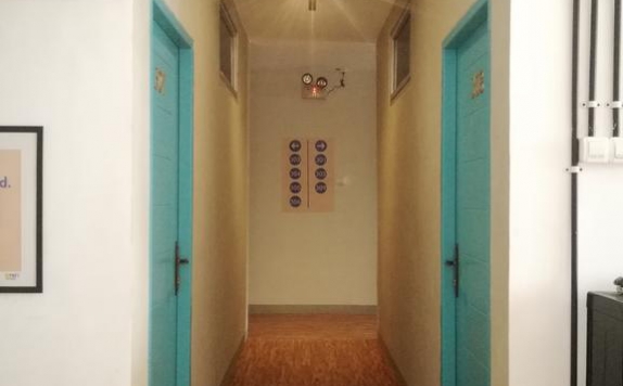 Koridor di PINX'S HOSTEL