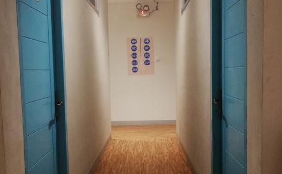 Koridor di PINX'S HOSTEL