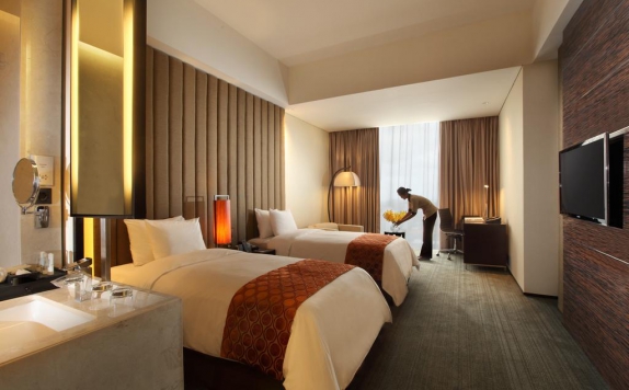 Guest room Twin Bed di Po Hotel Semarang (FKA Crowne Plaza Semarang)