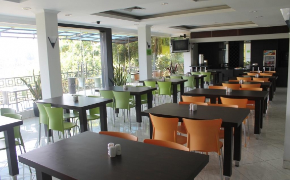 Restaurant di PrimeBiz Hotel Karawang