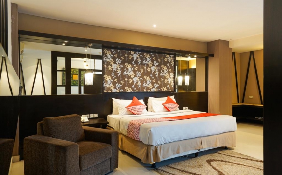 Tampilan Bedroom Hotel di Prime Royal Hotel