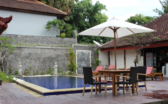 Swimming Pool di Puri Panca Jaya