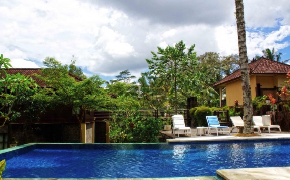 Swimming Pool di Puri Saron Hotel Madangan Gianyar