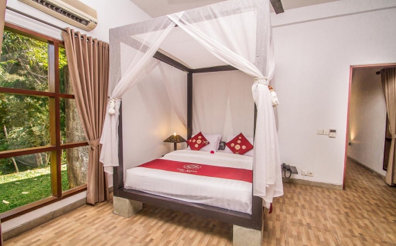Guest Room di Puri Saron Hotel Mandangan