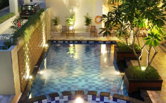 Swimming Pool di Quin Colombo Hotel Yogyakarta