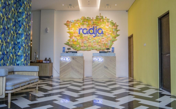 Receptionist di Radja Art and Boutique Hotel