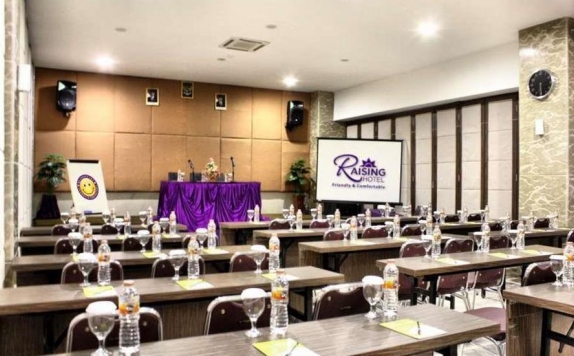 Meeting room di Raising Hotel Makassar