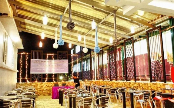 Restaurant di Raising Hotel Makassar