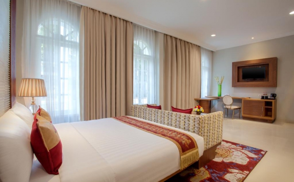 Tampilan Bedroom Hotel di Ramada Suites by Wyndham Solo