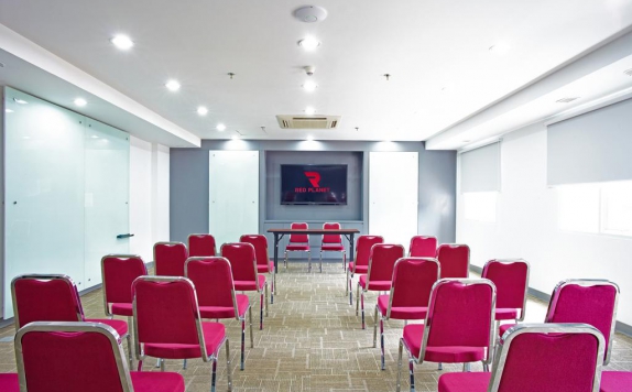 Meeting Room di Red Planet Palembang (formerly Tune Palembang)