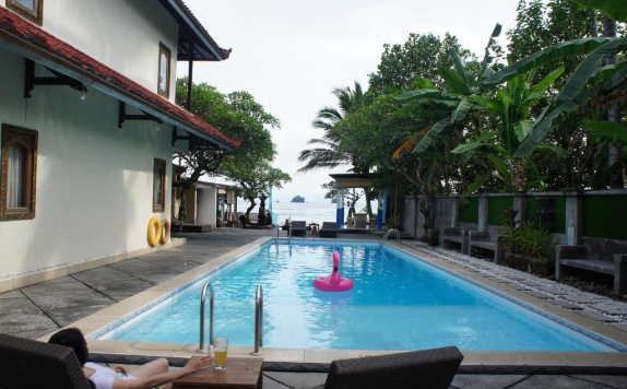 Swimming pool di Resort Prima Candidasa