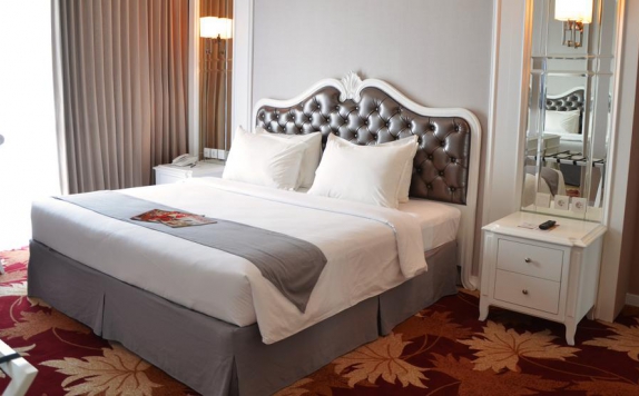 Tampilan Bedroom Hotel di Rich Palace Hotel Surabaya by SoASIA Hotels & Resorts