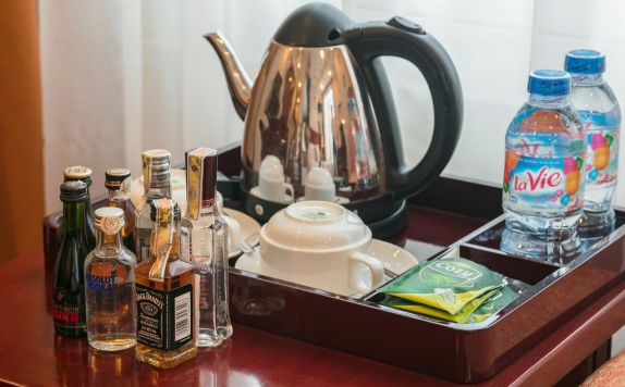 Rosaliza Hanoi and North