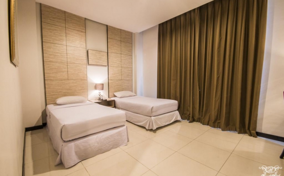 guest room twin bed di Royal Bogor