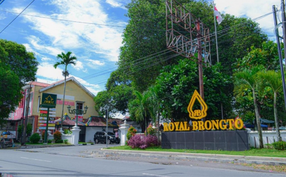 Tampak Depan Hotel di ROYAL BRONGTO HOTEL YOGYAKARTA