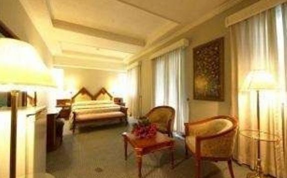 Guest room di Royal Denai Hotel