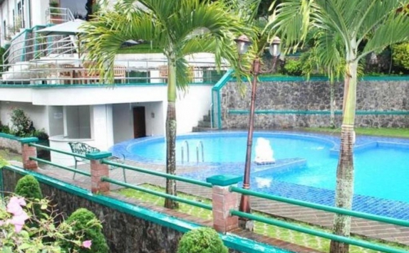 Swimming Pool di Royal Denai Hotel