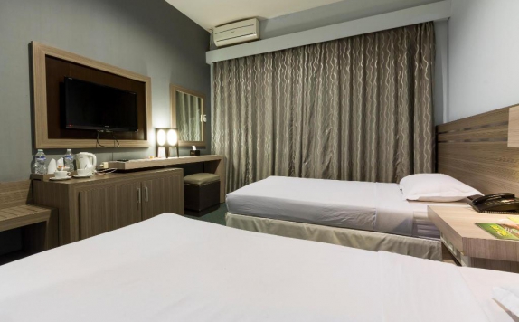 Tampilan Bedroom Hotel di Royal Denai View