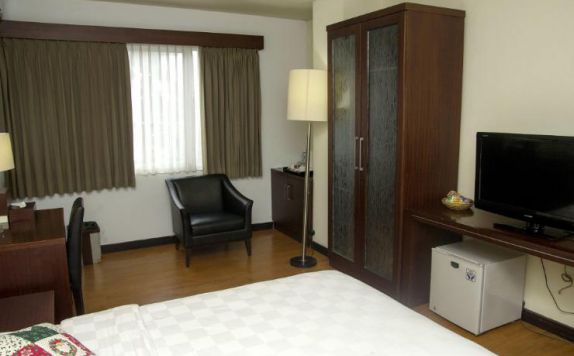 Guest room di Royal Jelita Hotel