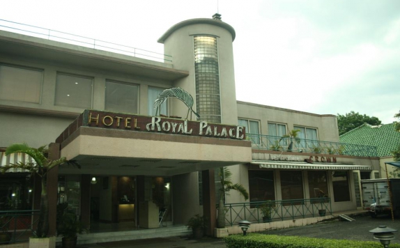Eksterior di Royal Palace Hotel
