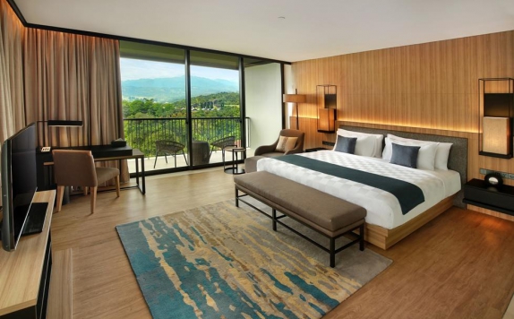 Guest room di Royal Tulip Gunung Geulis Resort and Golf
