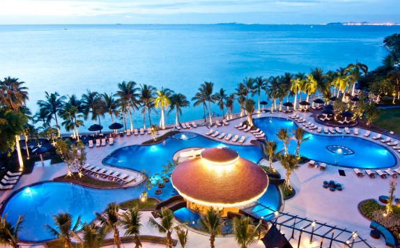  Royal Wing Suites and Spa 