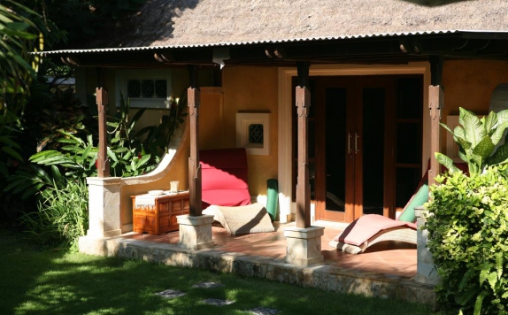 Terrace di Rumah Bali Bed And Breakfast