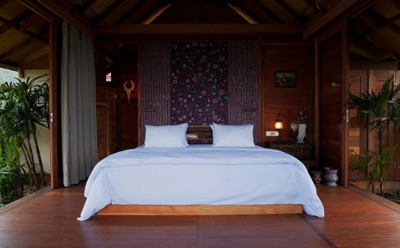 Tampilan Bedroom Hotel di Sanak Retreat