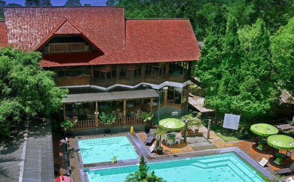 Swimming Pool di Sari Ater Hotel and Resort