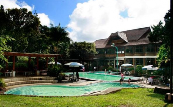 Swimming Pool di Sari Ater Hotel and Resort