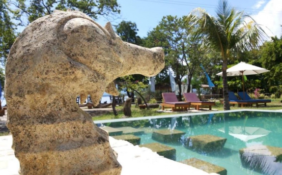 Outdoor Pool Hotel di Satu Tiga Resort