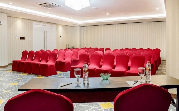 Meeting Room di Savero Hotel