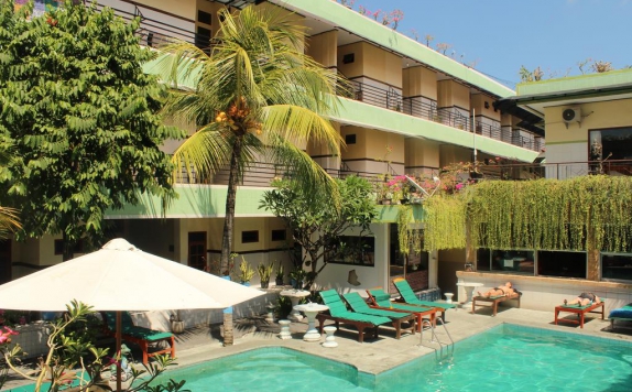 Swimming Pool di Sayang Maha Mertha Hotel