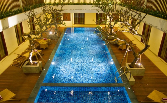 Swimming Pool di Sense Sunset Hotel Seminyak