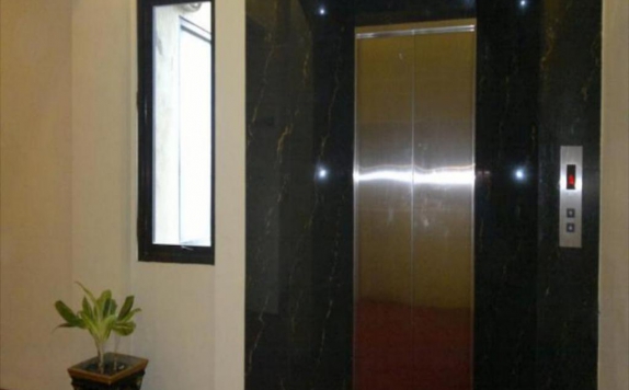 lift di Sepinggan Hotel