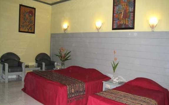 guest room twin bed di Serrata Terrace Hotel