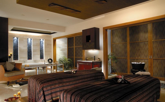 Spa Room di Shangri-la Hotel Surabaya