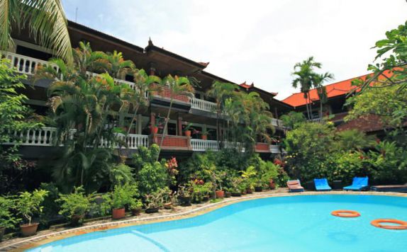 swimming pool di Simpang Inn
