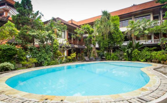 swimming pool di Simpang Inn