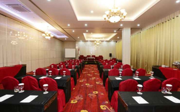 Meeting room di Sindoro Hotel By Conary