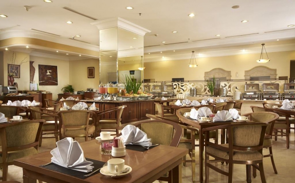 Restaurant di Singgasana Hotel Makassar