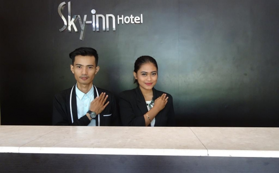 Receptionist di Sky Inn Hotel Batuaji