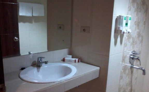 Bathroom di Sofyan Inn Bandara Lampung